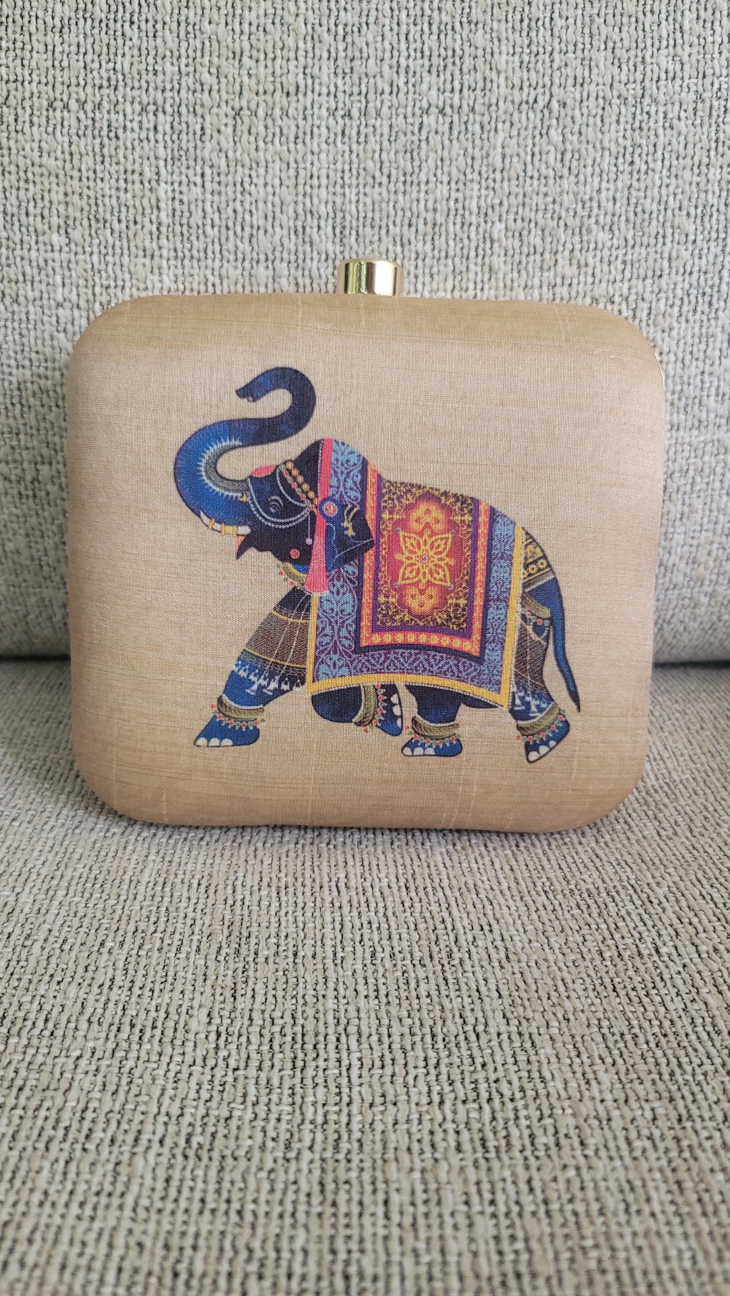 Elephant Clutch