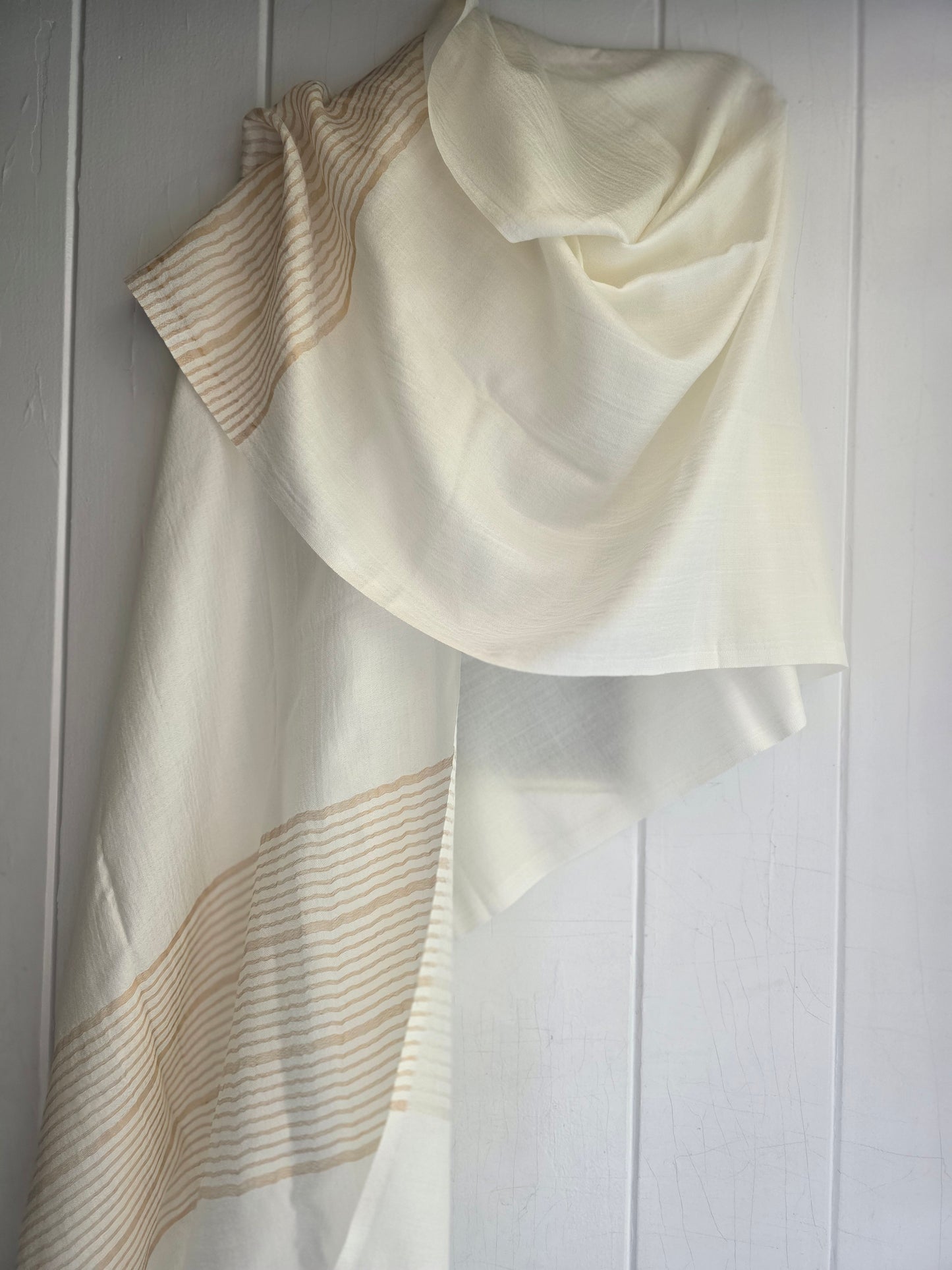 Elegant white shawl